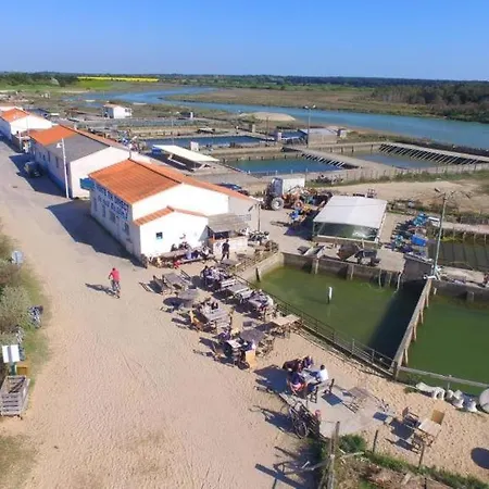Hébergement de vacances Le Pied D'alouette Maison 8 Personnes, Village Vacances, Au Coeur D'un Golf 18 Trous, Accès Piscines Gratuit