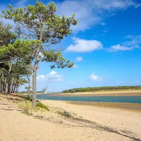 Hébergement de vacances Le Pied D'alouette Maison 8 Personnes, Village Vacances, Au Coeur D'un Golf 18 Trous, Accès Piscines Gratuit *